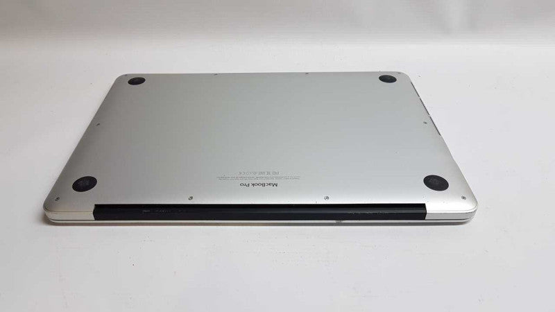 Macbook Pro 2015 I7-5557U @ 3.10ghz / 16gb ram / READ #