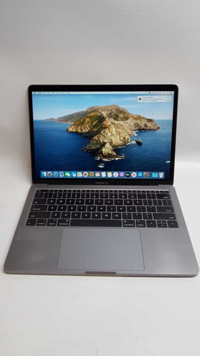 2017 Macbook Pro I7-7660U @ 2.50ghz / 16gb ram / READ #