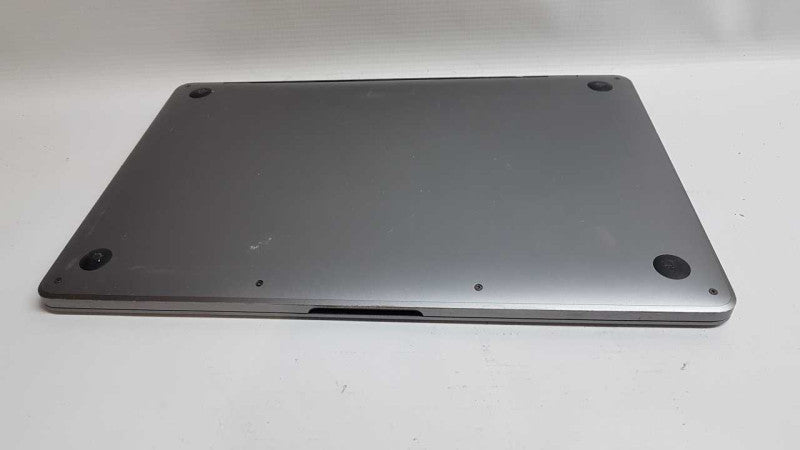 2017 Macbook Pro I7-7660U @ 2.50ghz / 16gb ram / 13\\" / READ #