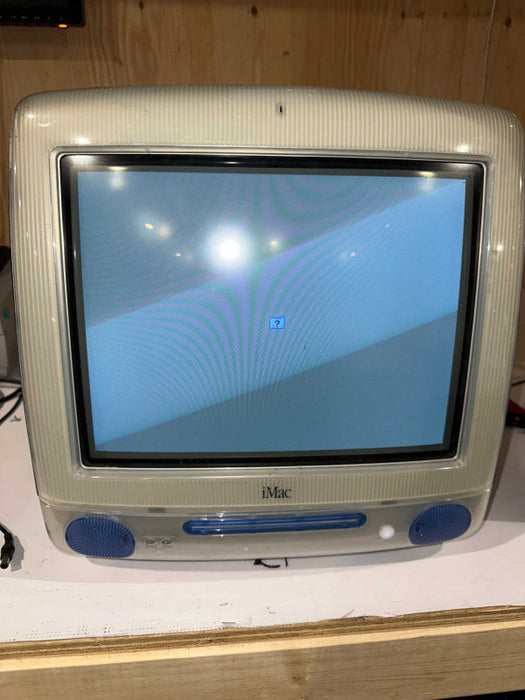 iMac G3/500MHz (Summer 2001) 128MB RAM NO HDD NO OS*