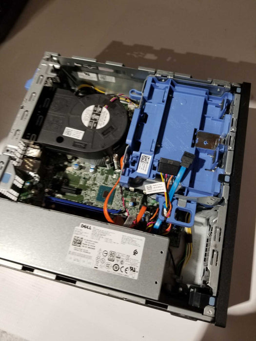 Dell Optiplex 7050 - Intel i5-7500, 8GB Q