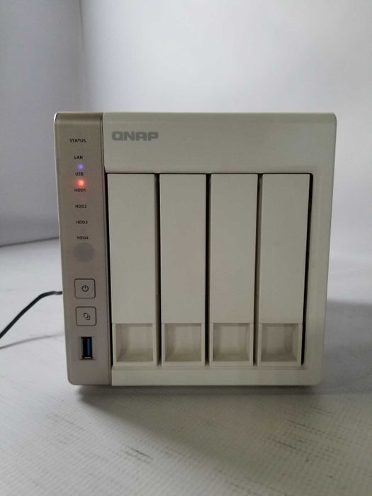 QNAP TS-451 4-Bay NAS with 4x HDD Caddies, No HDD, READ  _