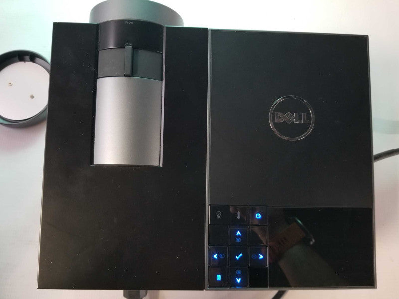 Dell 4320 DLP 4300 Lumens Projector, lamp has 75 hours