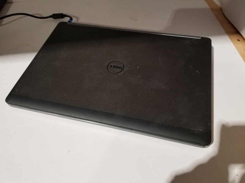 Dell Precision 7720 - i7-6820HQ, 32GB RAM, 500GB, Quadro P3000 - READ
