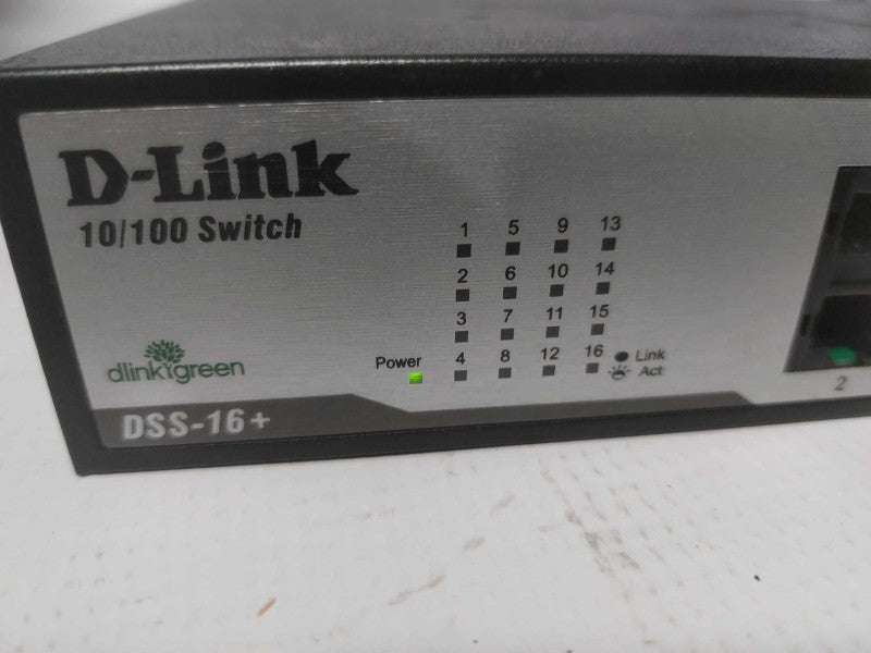 D-Link DSS-16+ 16-Port 10/100 Unmanaged Ethernet Desktop Switch Q