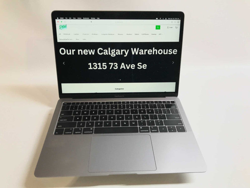 MacBook Air 2018 Retina (A1932) i5-8210Y, 16GB DDR3, 250GB SSD **READ**