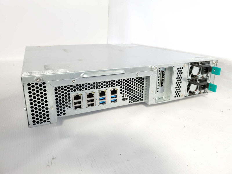 Qnap TVS-871U-RP Pentium G3250 @ 3.2GHz 4GB Ram 36TB HDD (