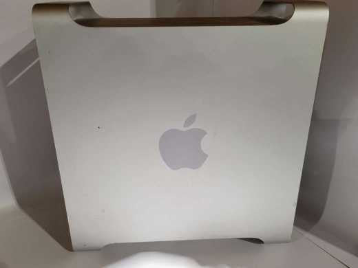 Apple Mac Pro \\"Quad Core\\" 2.66 Xeon W3520 120 GB SSD 14 GB RAM
