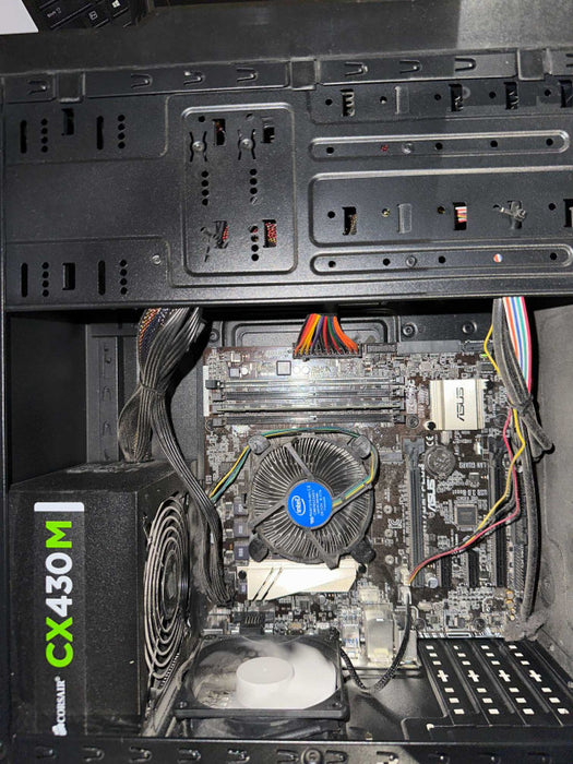 Custom PC Intel i5-6400 @ 2.70GHz 8GB Ram (DDR4 2133MHz)