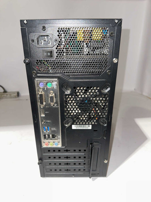 Custom PC Intel i5-6400 @ 2.70GHz (8GB Ram DDR4 2133MHz)