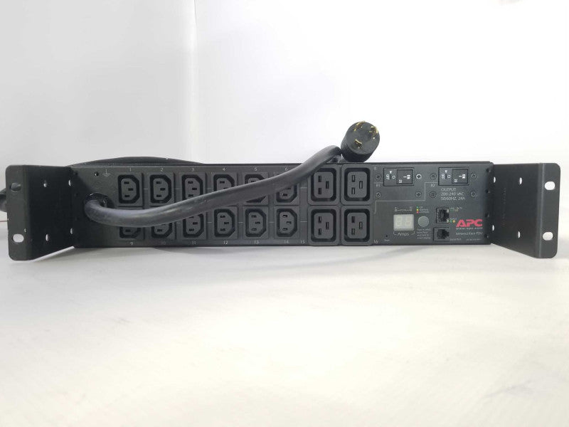 APC AP7811 Metered Server Rack 2U PDU 19\\" Rackmount 30A 200-240V _