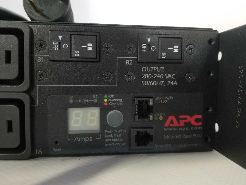 APC AP7811 Metered Server Rack 2U PDU 19\\" Rackmount 30A 200-240V _