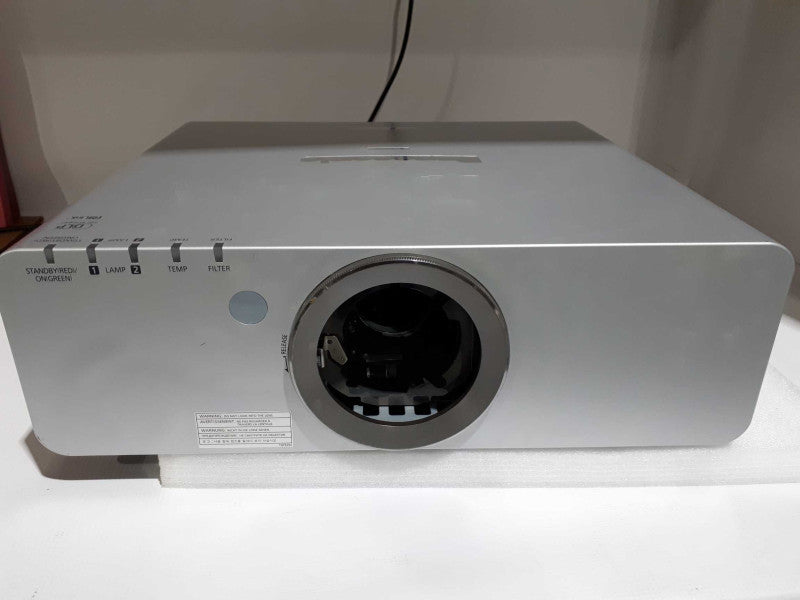 Panasonic Projector PT-D6300 XGA- See notes Q&
