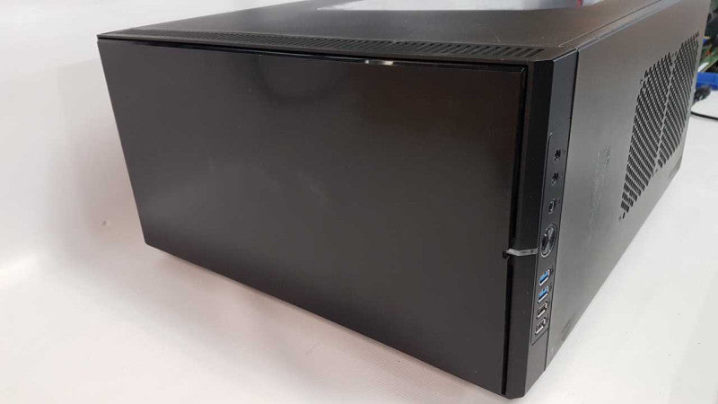 Custom Gaming PC i7-4790 @ 3.60ghz / 16gb ram / GTX 680 / Z97-k Mobo #
