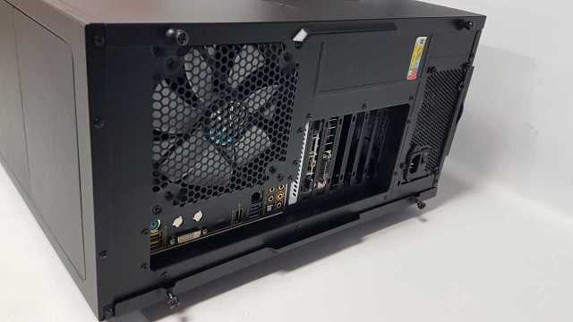 Custom PC i7-6700 @ 3.40ghz / 16gb ram / gtx 1060 / Gigabyte G1 sniper B7 #