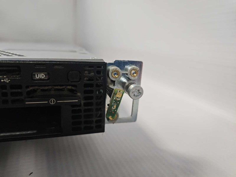 HP ProLiant DL360p Gen8 2x Xeon E5-2640 0 @2.50GHz 16GB RAM P420i RAID *READ* )
