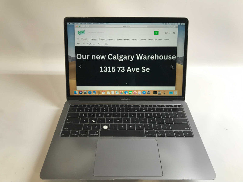 MacBook Air 2018 Retina (A1932) i5-8210Y, 16GB DDR3, 250GB SSD **READ**