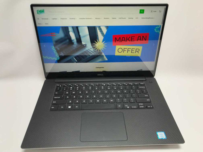 Dell Precision 5520 15.6\\" I7-7820HQ @ 2.9 32GB DDR4, 256GB M.2 **NO AC #