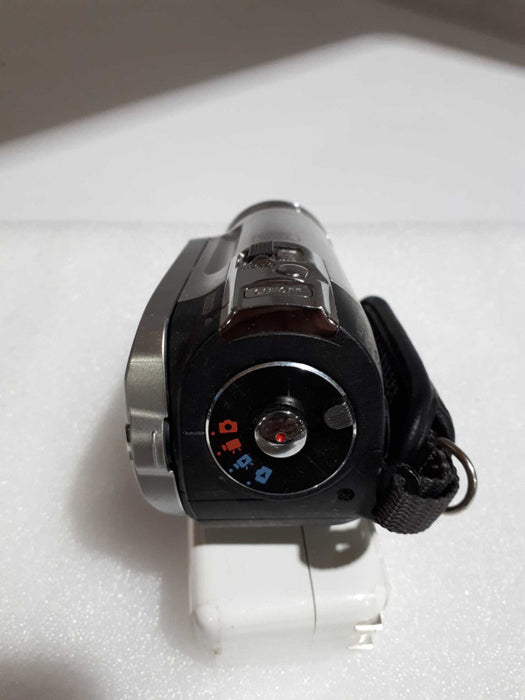 Canon FS100 Digital Video Camcorder Camera &