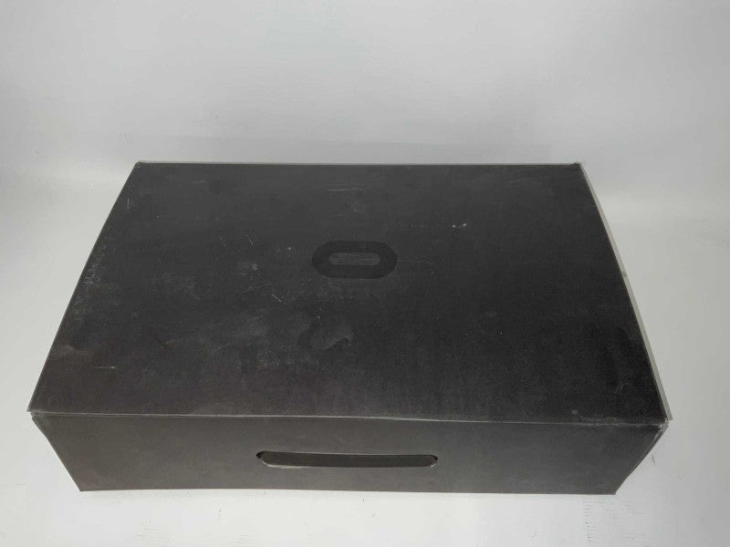 Oculus Rift VR Headset READ  -