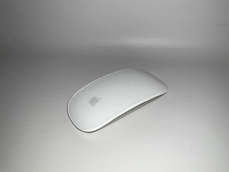 Apple A1657 Magic Mouse 2  Q-