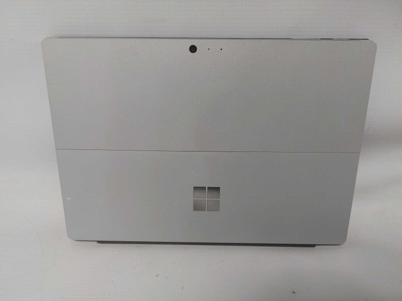 Microsoft Surface Pro 4 i7-6650U @ 2.20ghz / 8gb ram / 256gb