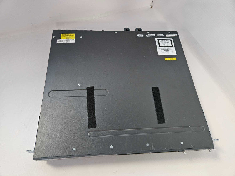 Cisco Catalys 3750-X Series WS-C3750X-24T-S V04 2x PSU )