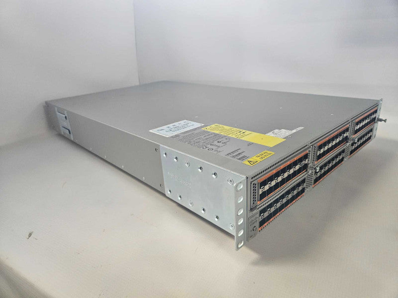 Cisco Nexus N5K-C5596 48 Port 10Gb SFP 2U Manage Fibre Channel Switch *READ* )