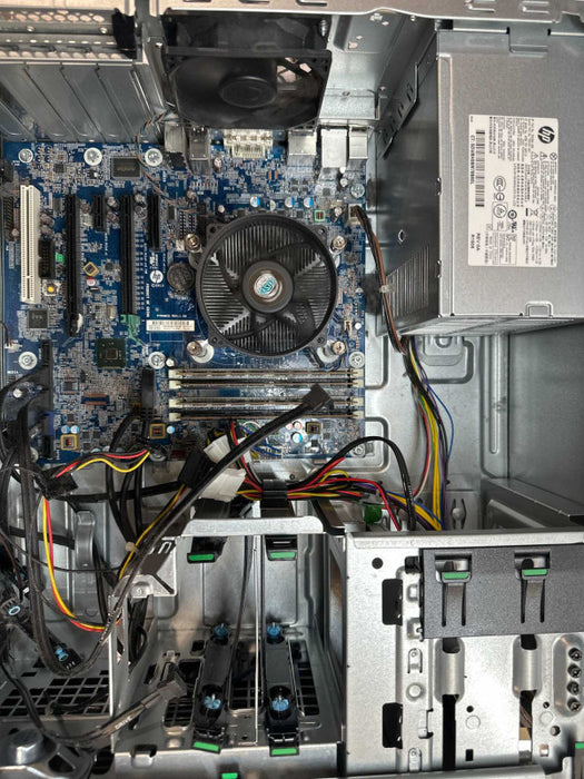 HP Z230 - Intel Core 4C i7-4790@3.60GHz, 32GB@1600MHz Q