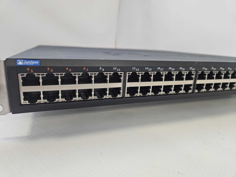 Juniper Networks EX4200-48T 48-Port Gigabit Ethernet Switch Q)
