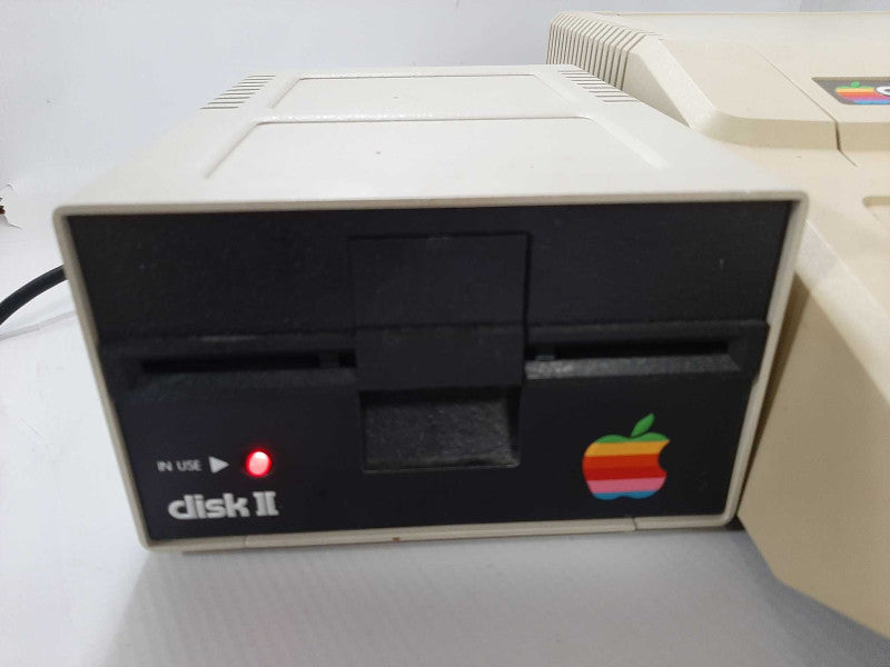 Apple IIe Personal Computer A2S2064 with 2x disk II Drives, Read _
