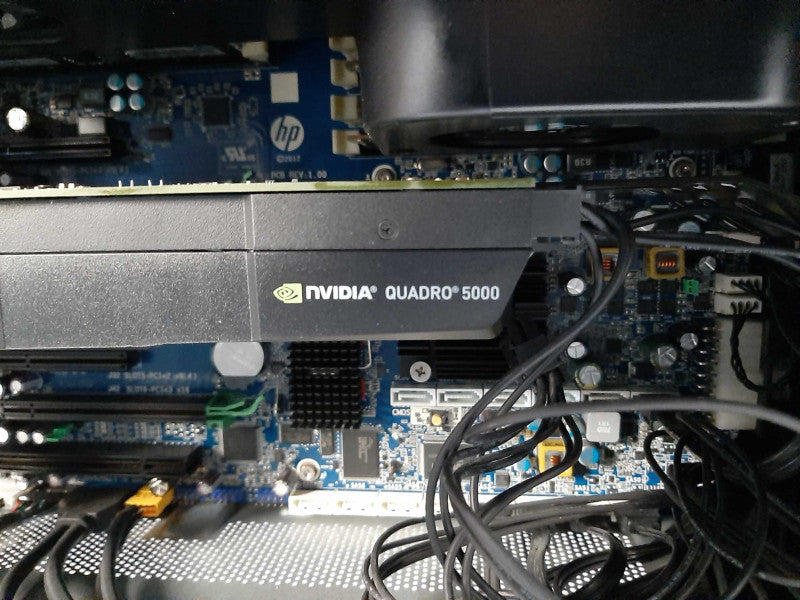 HP Z820 Workstation 2x E5-2680 64GB ECC DDR3 QUADRO 5000 256GB SSD 500GB HDD Q$