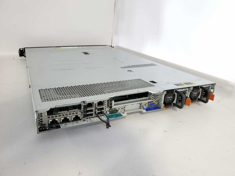 IBM System x3550 M4 2x Xeon E5-2680 @ 2.7GHz 128GB DDR3 8x 2.5\\'\\' No HDD (