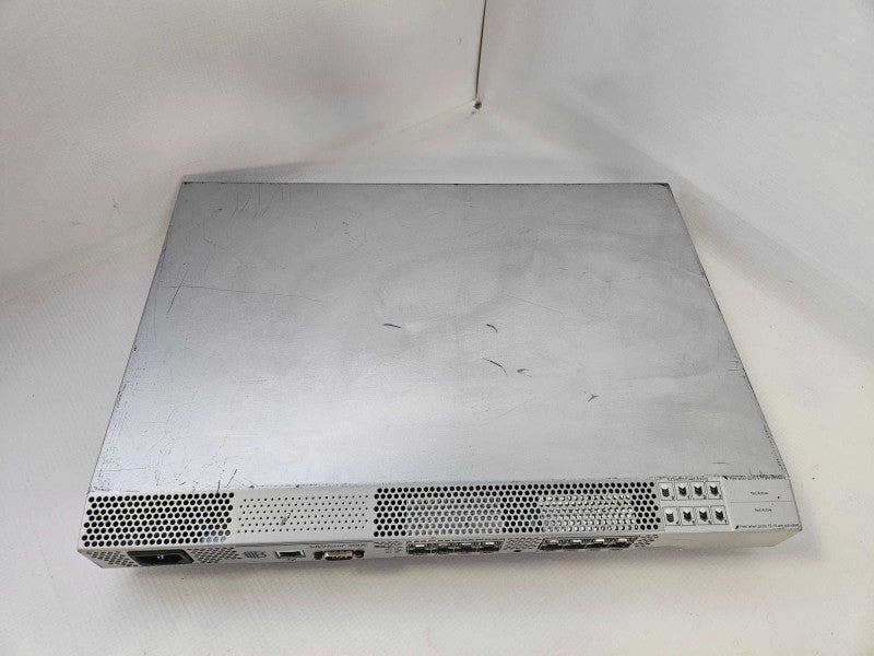 Brocade Silkworm 200E 16 Ports Active Fibre Channel Switch BR-240E-R0001 )