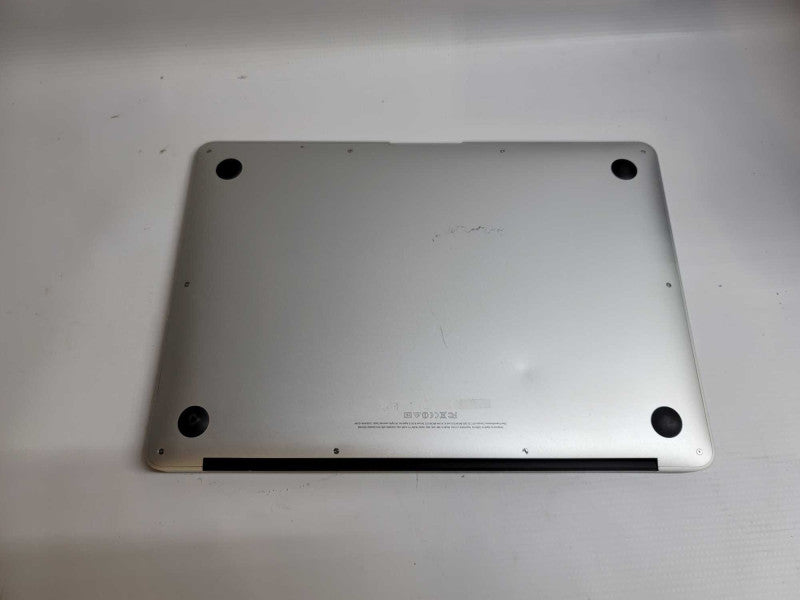 MacBook Air 2015 13\\" i5-4260U, 8GB RAM, 132GB SSD **Read Q
