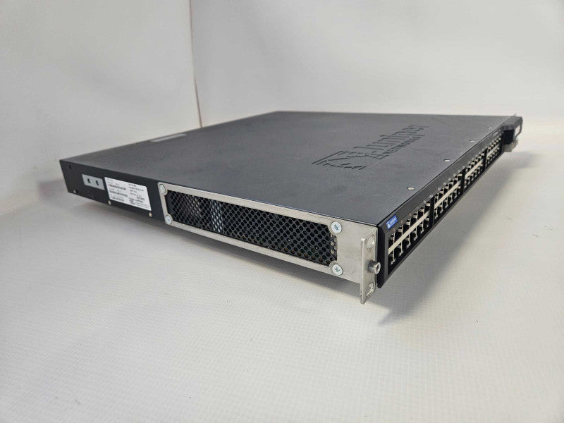 Juniper Networks EX4200-48T 48-Port Gigabit Ethernet Switch Q)
