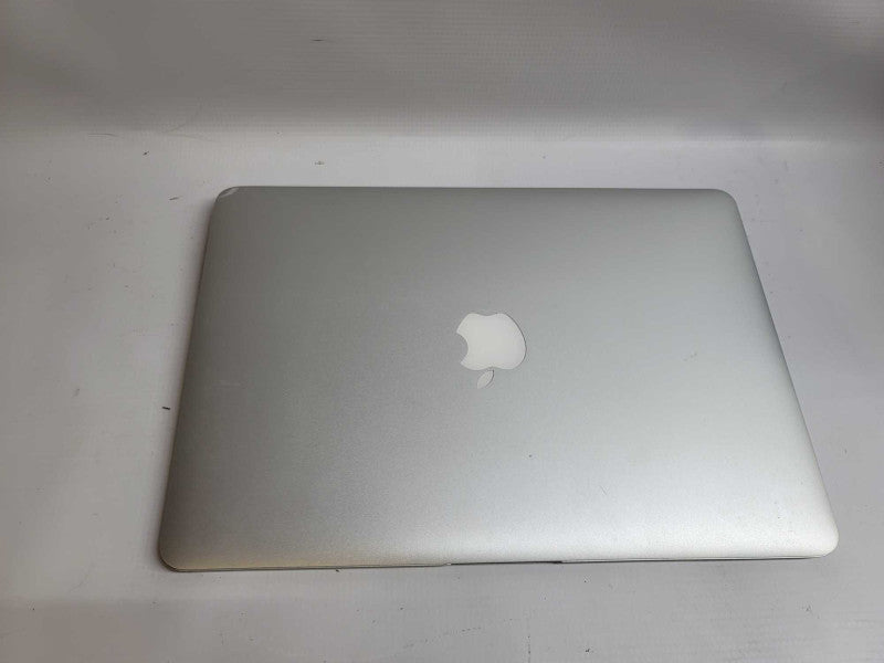 MacBook Air 2015 13\\" i5-5250U, 8GB DDR3, 250GB SSD