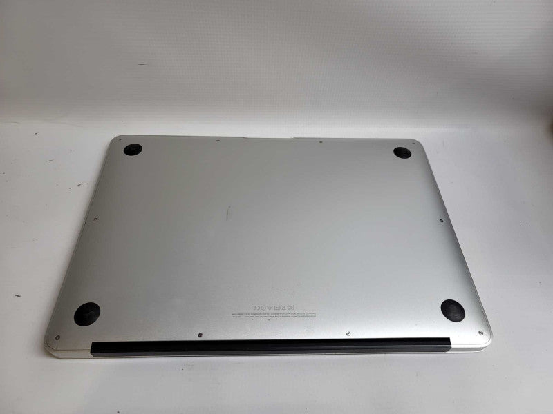 MacBook Air 2015 13\\" i5-5250U, 8GB DDR3, 250GB SSD