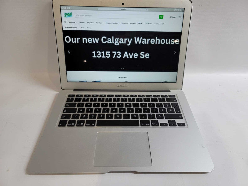 MacBook Air 2015 13\\" i5-5250U, 8GB DDR3, 121GB SSD French keyboard