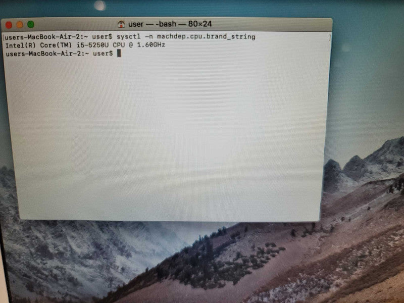 MacBook Air 2015 13\\" i5-5250U, 8GB DDR3, 121GB SSD **cosmetic damage