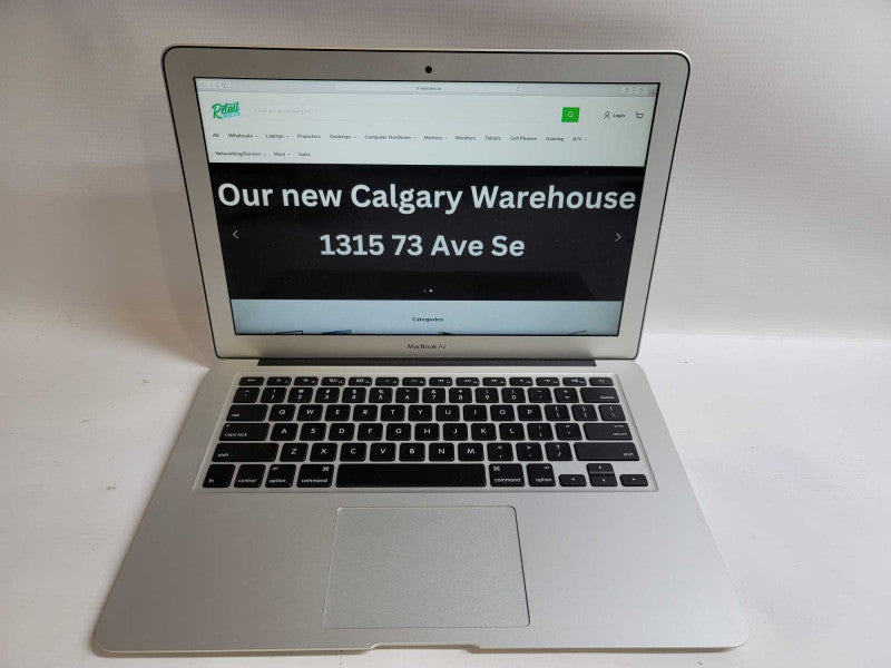 MacBook Air 2015 13\\" i5-5250U, 8GB DDR3, 121GB SSD Q