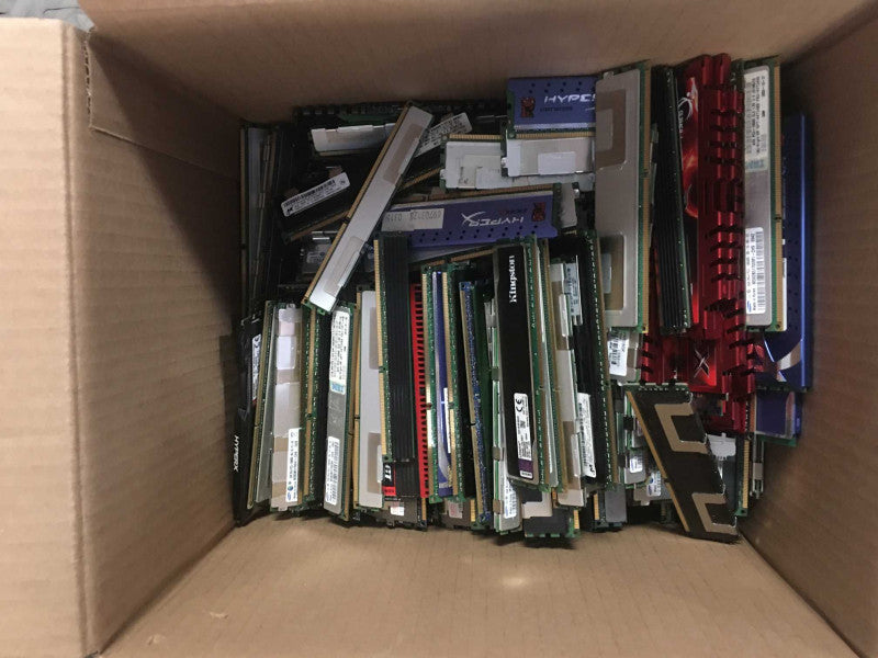 16.7 lb SCRAP RAM with heat sink - Mixed  ddr3 4GB / UNTESTED