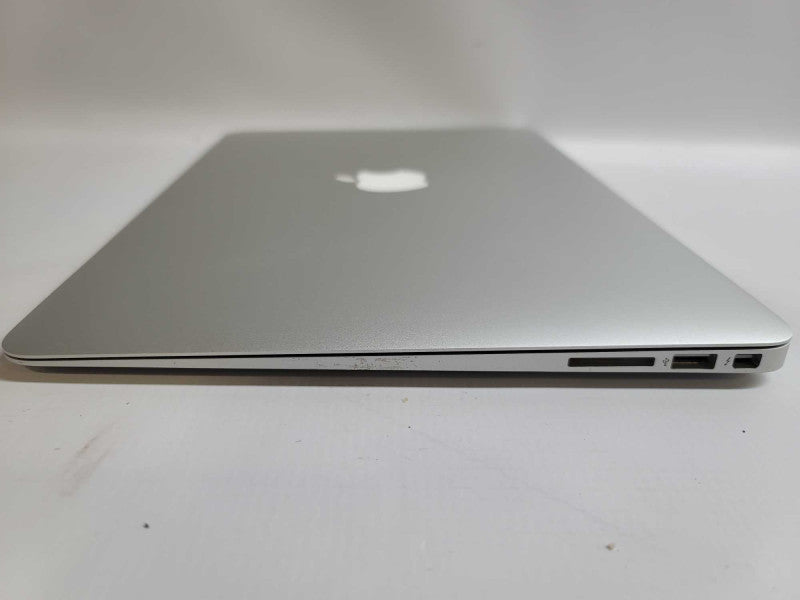 MacBook Air 2017 13\\" i5-5350U, 8GB DDR3, 250GB SSD Q