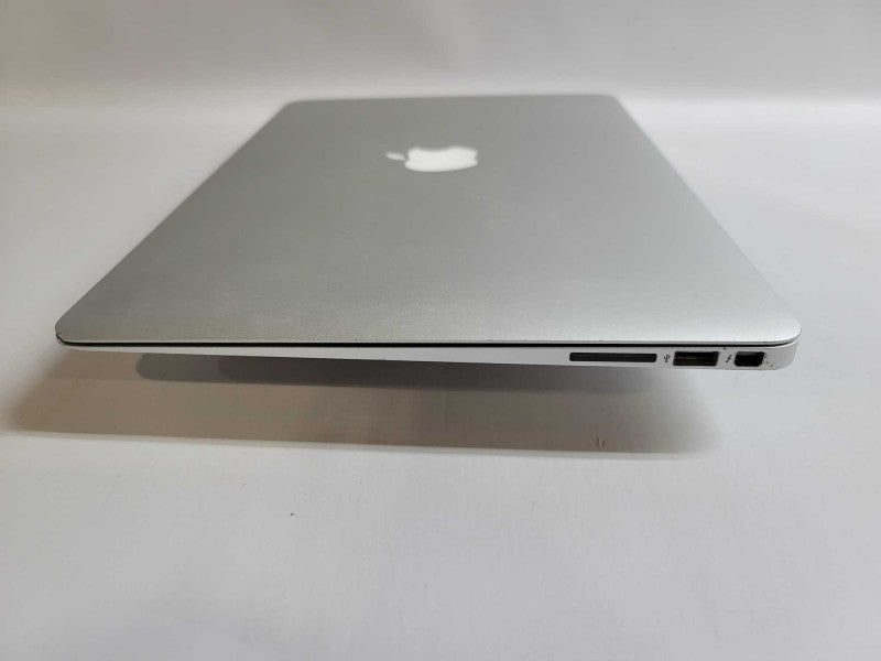 MacBook Air 2015 13\\" i5-5250U, 4GB DDR3, 250GB SSD