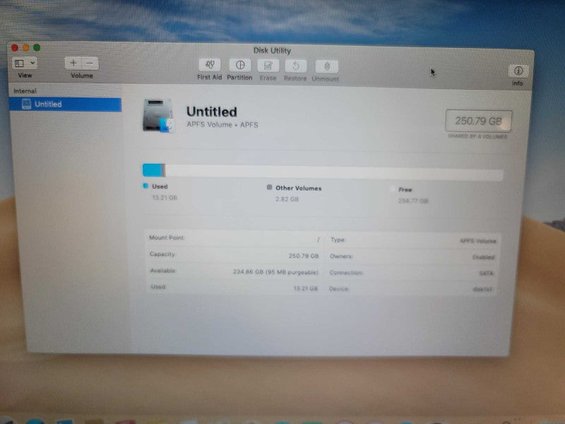 MacBook Air 2012 13\\" MacBook Air 2012 13\\" i5-3427U , 4GB DDR3, 250GB SSD Q