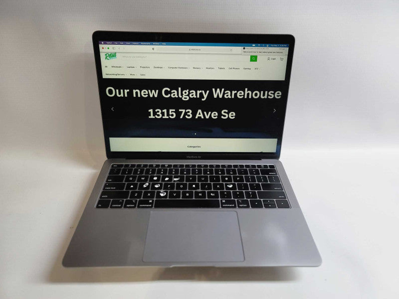 MacBook Air 2019 13\\" i5-8210Y, 8GB DDR3, 120GB SSD **keyboard wear