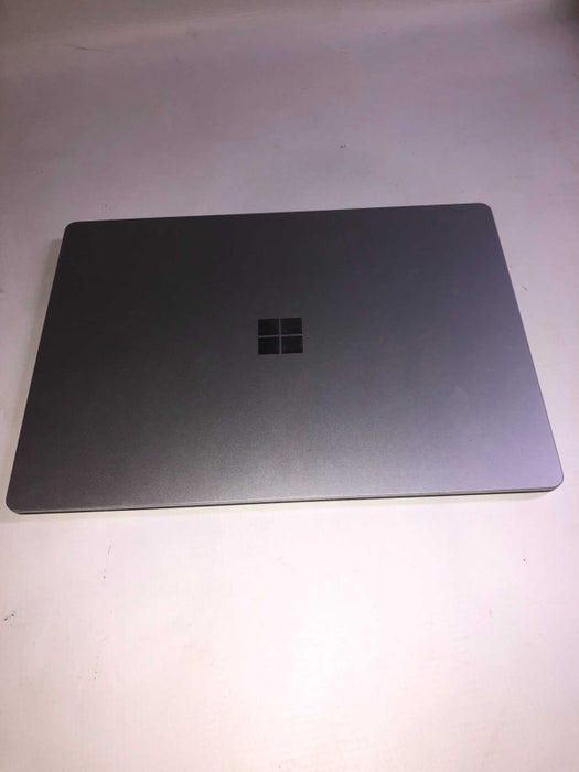 Microsoft Surface laptop 3 intel i5-1035G7 @ 1.20GHz / 8GB Ram / 128GB ssd