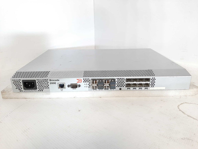 Brocade Silkworm 200E DL-210E-R0001 16 Port Active Fibre Channel Switch $
