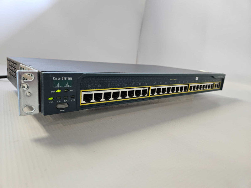 Cisco WS-C2950T-24 24-Port RJ45 Network Switch )
