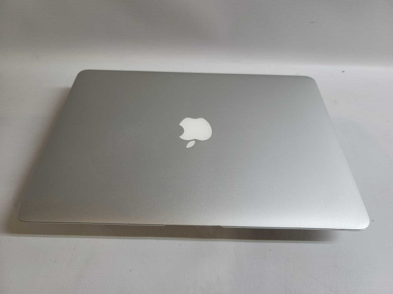 MacBook Air 2015 13\\" i7-5650U, 8GB DDR3, 250GB SSD
